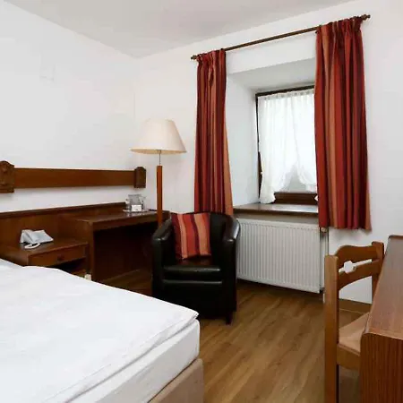 Hotel Jaegerhof 4*