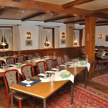 Hotel Jägerhof 4*