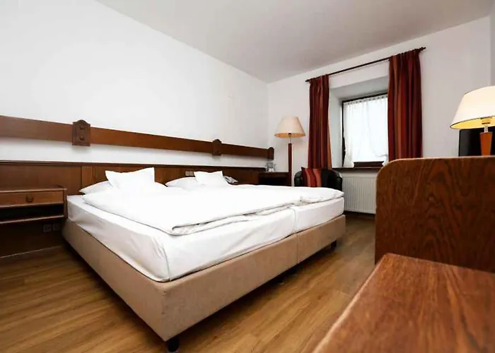 Jaegerhof Hotel 4*